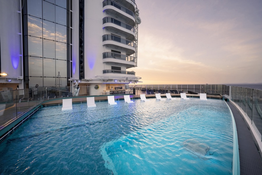 MSC Cruises MSC Seashore Infinity Pool 4.jpg